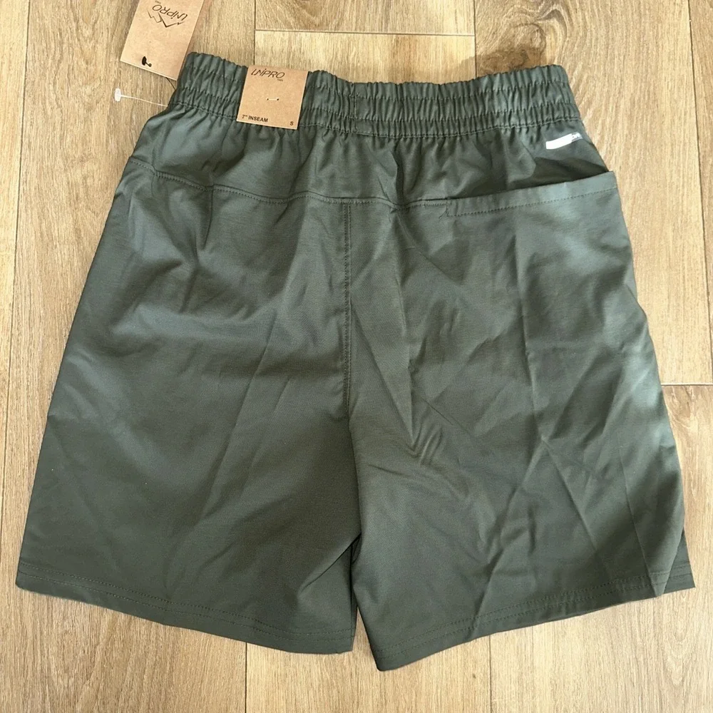 Unipro trek shorts